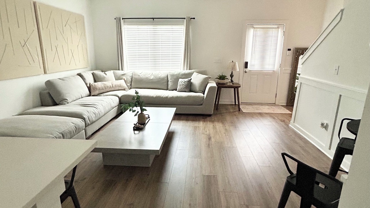 Photo of Livingroom in Normal