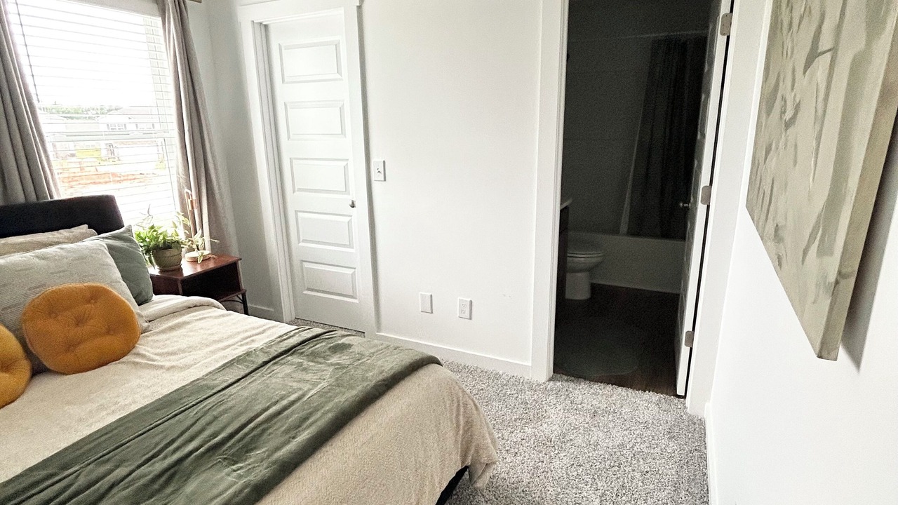 Photo of Bedroom in Normal