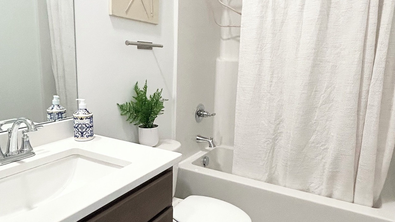 Photo of Bathroom in Normal