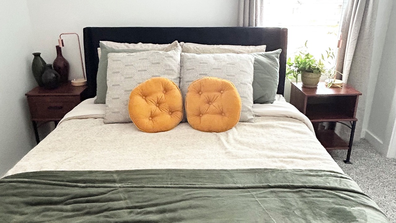 Photo of Bedroom in Normal