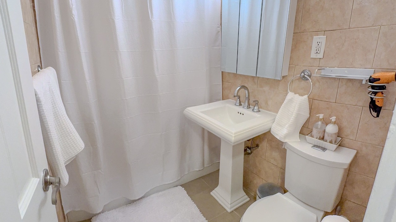 Photo of Bathroom in Manhattan Valley
