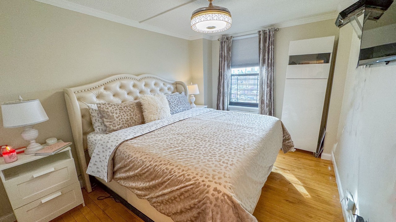 Photo of Bedroom in Manhattan Valley
