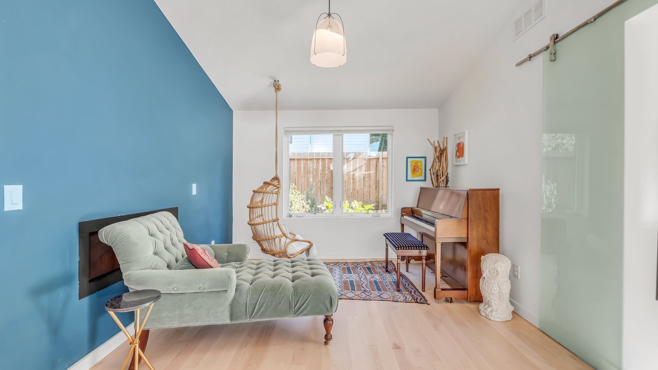 Photo of Livingroom in North Boulder