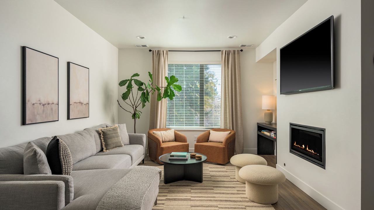 Photo of Livingroom in Berkley