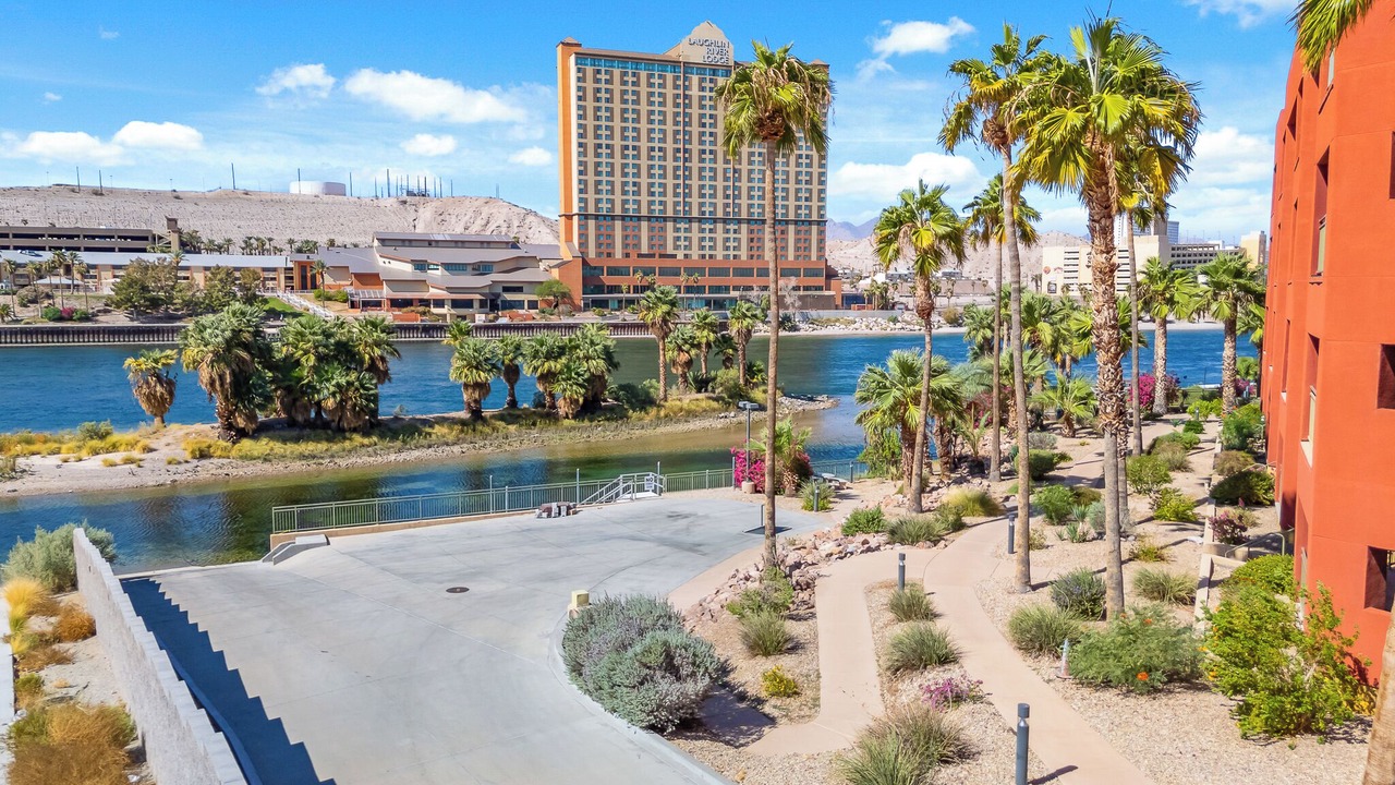 Photo of Others in Laughlin