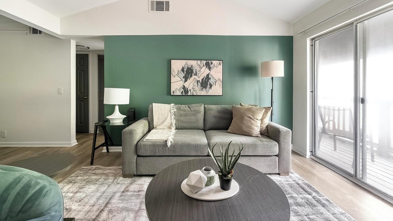 Photo of Livingroom in Green Hills