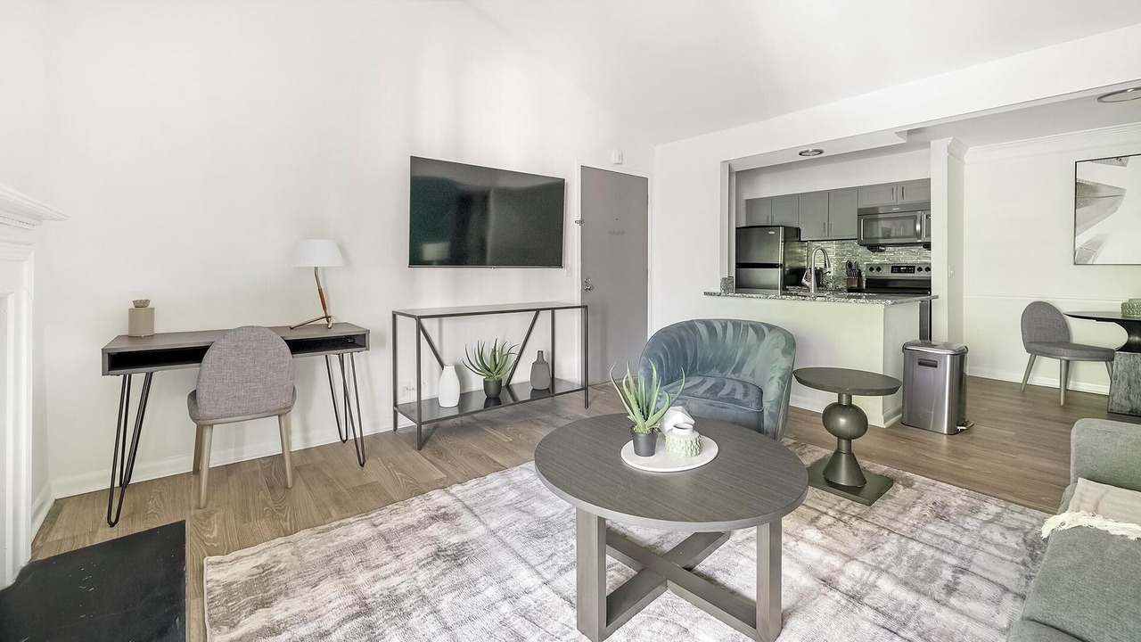 Photo of Livingroom in Green Hills