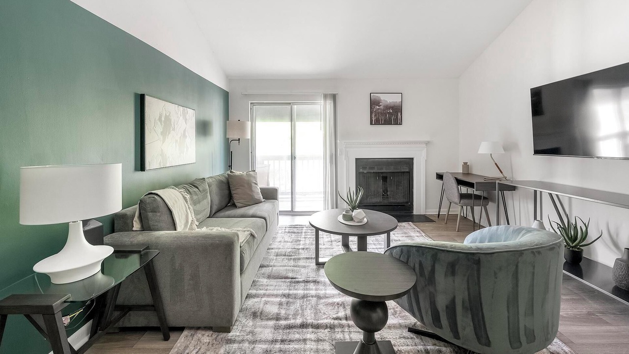 Photo of Livingroom in Green Hills
