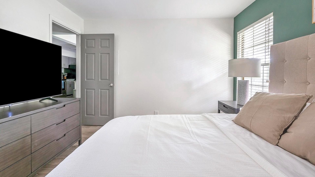 Photo of Bedroom in Green Hills