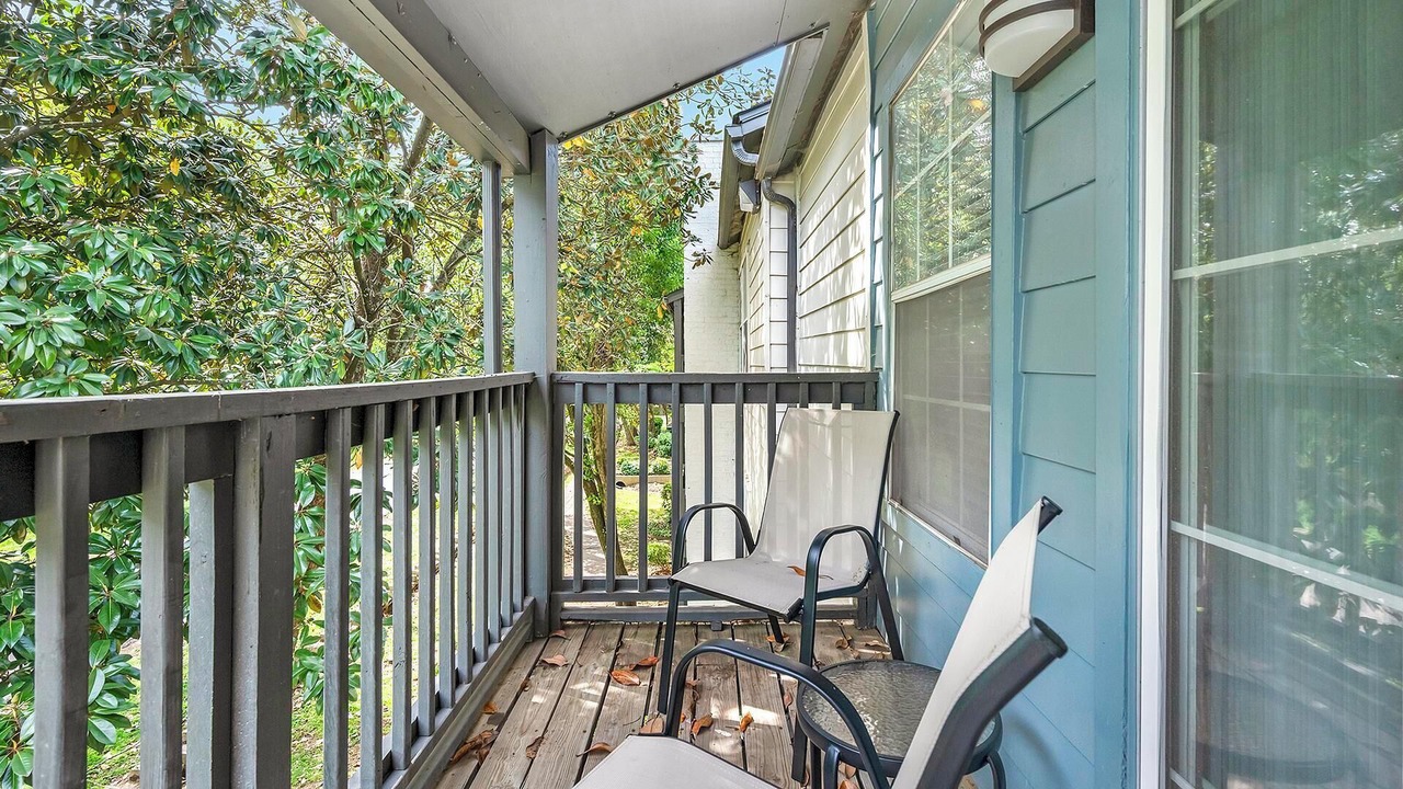 Photo of Outdoor in Green Hills