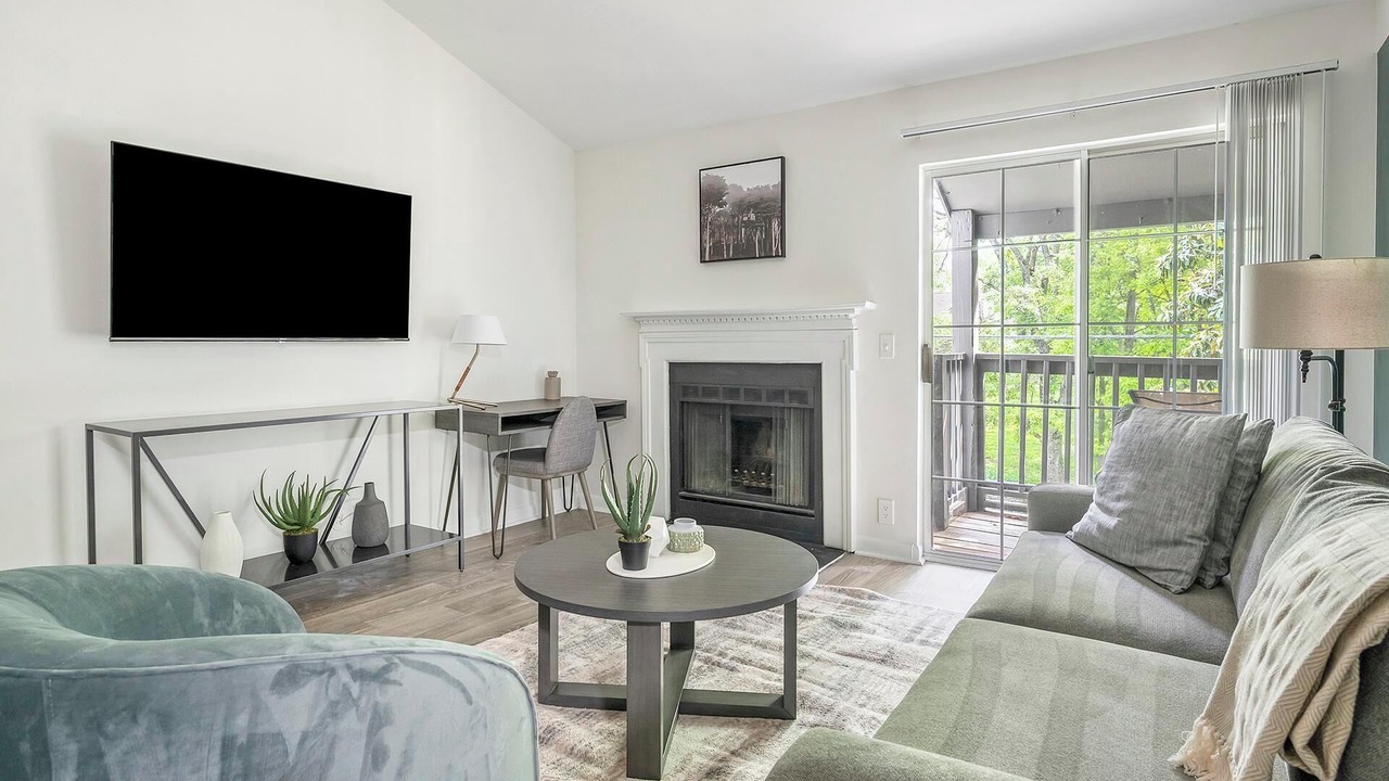 Photo of Livingroom in Green Hills