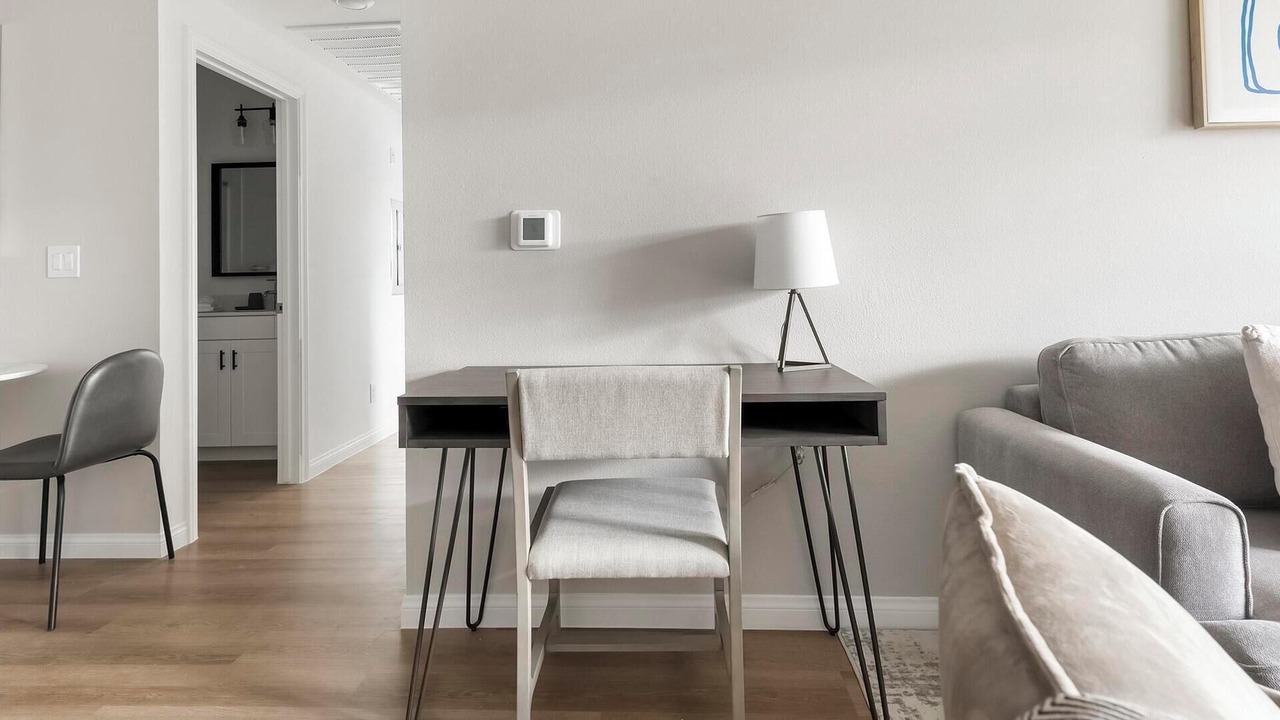 Photo of Livingroom in Townsite