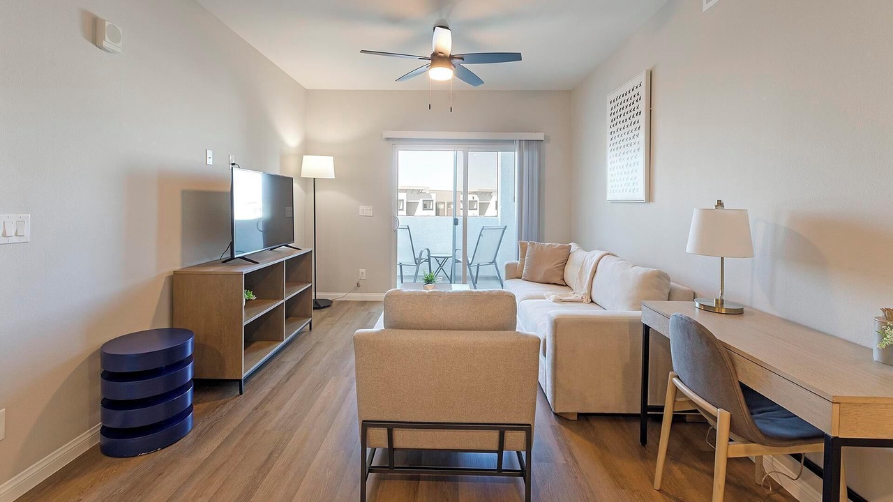 Photo of Livingroom in Townsite