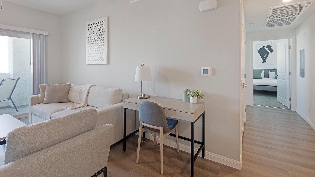 Photo of Livingroom in Townsite