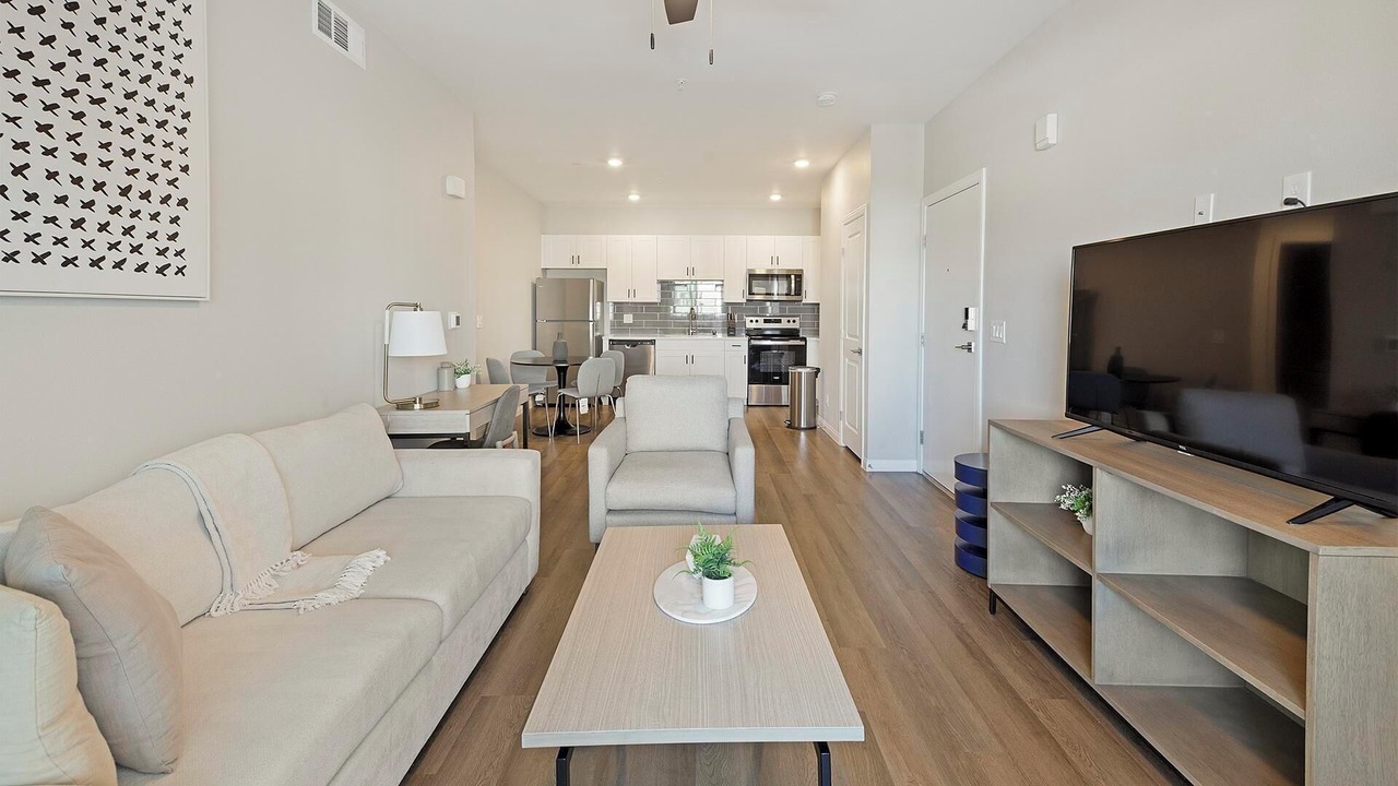 Photo of Livingroom in Townsite