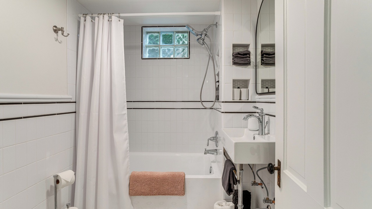 Photo of Bathroom in Cheesman Park