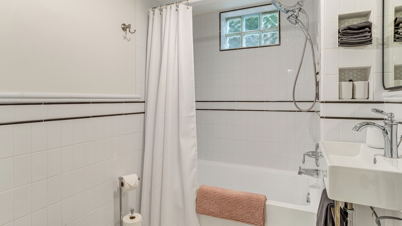 Photo of Bathroom in Cheesman Park