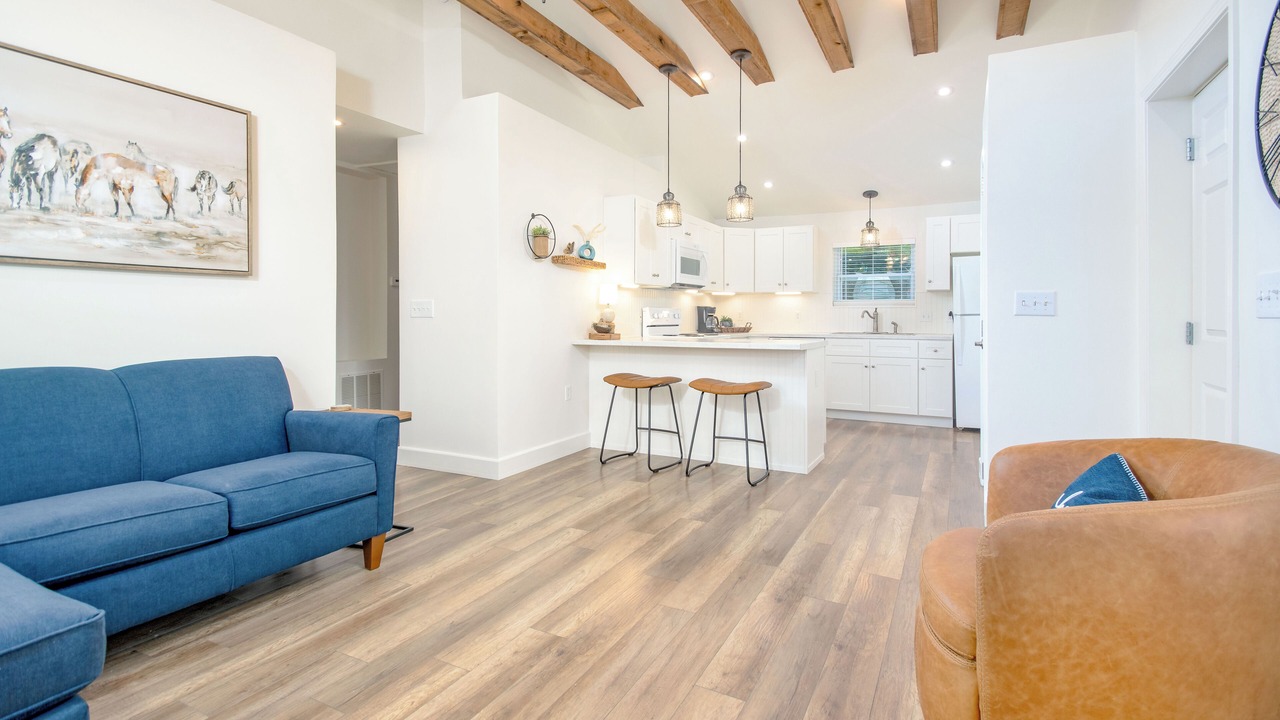 Photo of Livingroom in Ashley Oaks