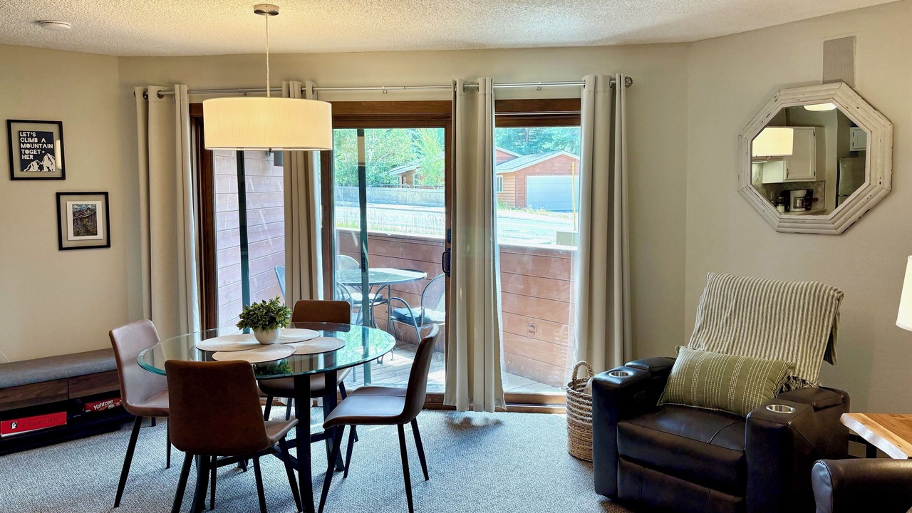 Photo of Livingroom in Old Town