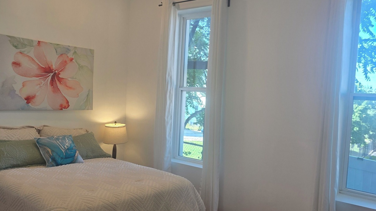 Photo of Bedroom in Mount Auburn