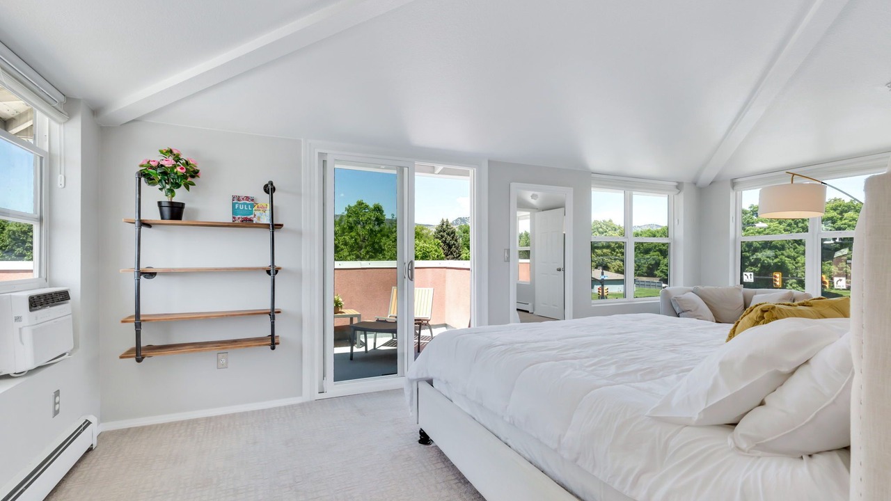 Photo of Bedroom in Glenwood Grove - North Iris