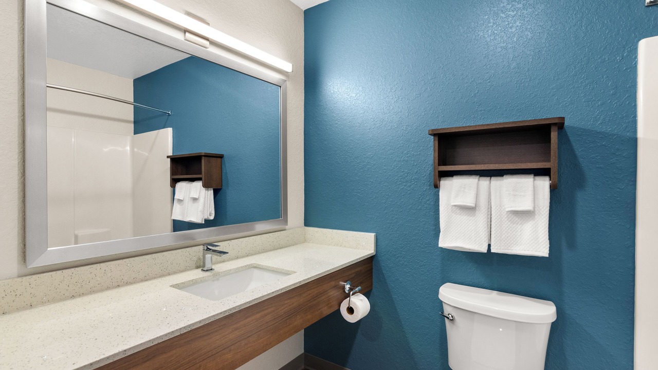Photo of Bathroom in Dupont