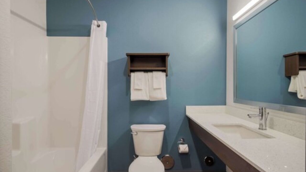 Photo of Bathroom in Dupont