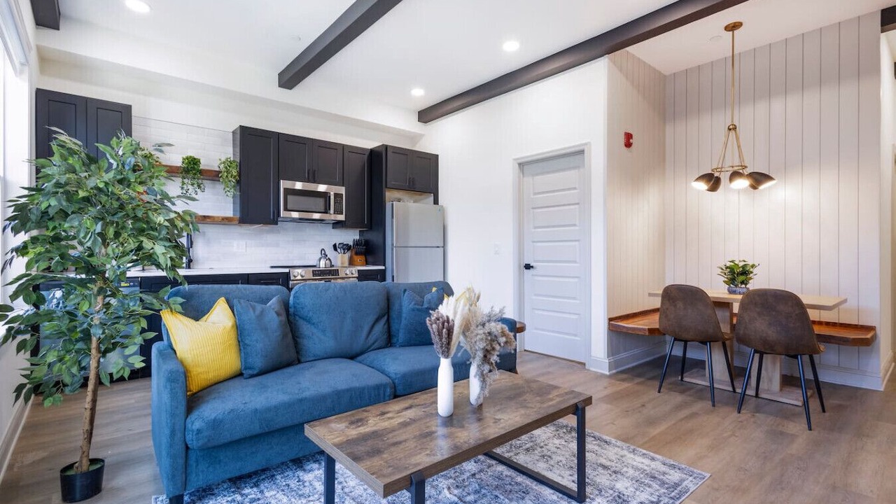 Photo of Livingroom in North Philadelphia West