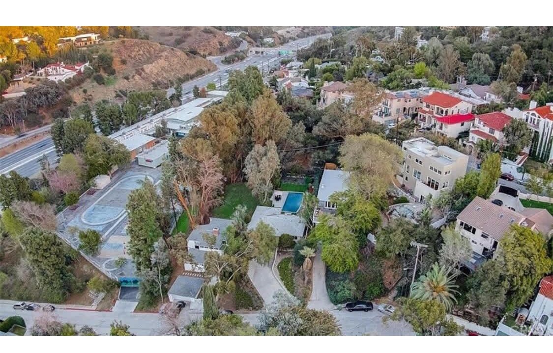 Photo of Outdoor in Hollywood Hills