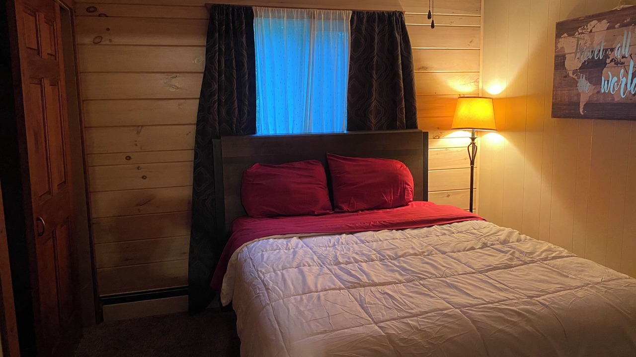 Photo of Bedroom in Day
