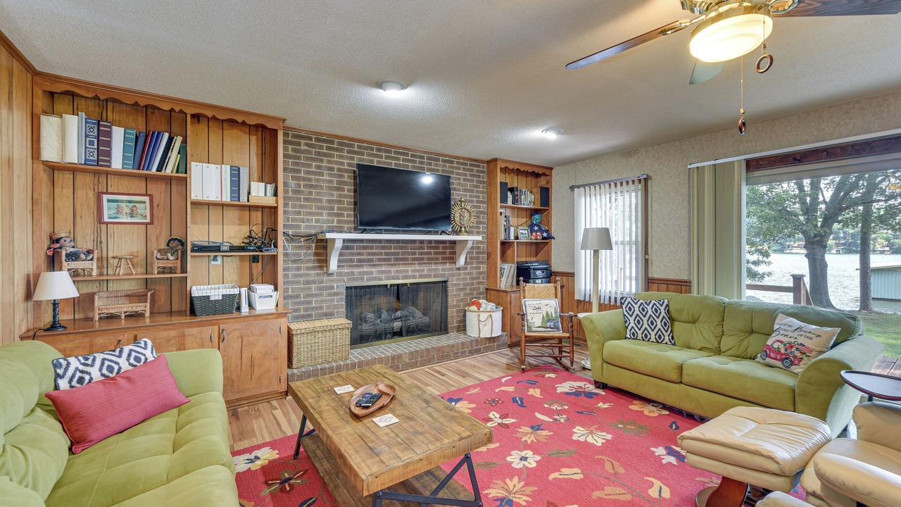 Photo of Bedroom in Albemarle