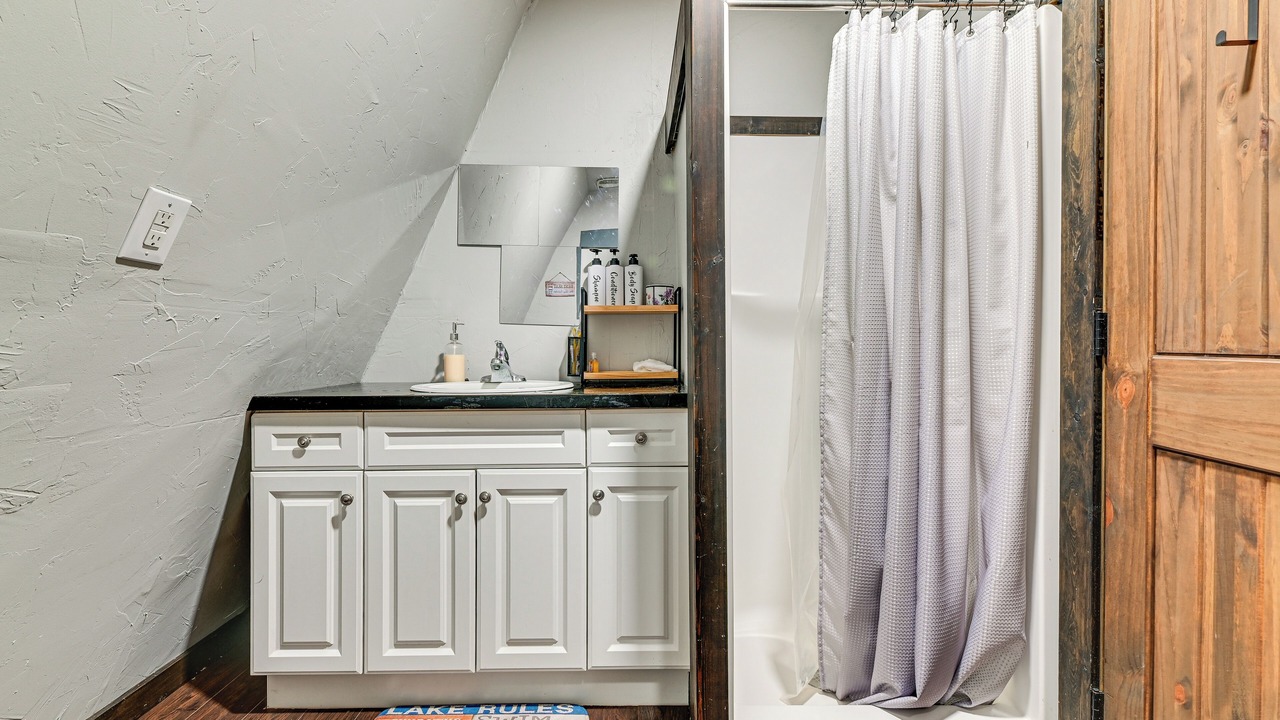 Photo of Bathroom in Gordonville
