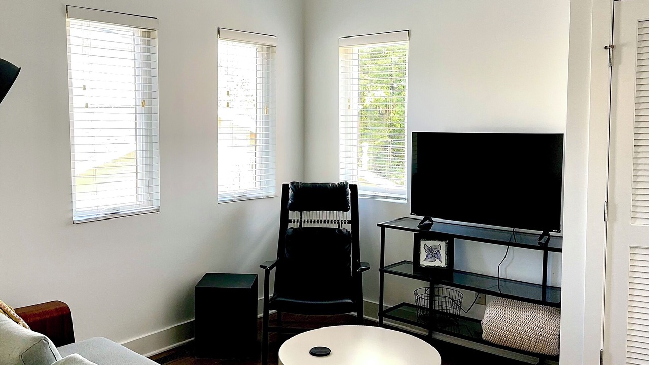 Photo of Livingroom in Chestnut Hill