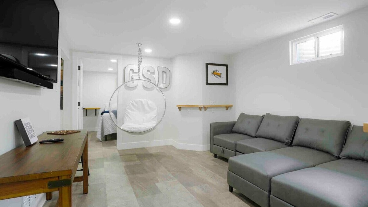 Photo of Livingroom in Aurora