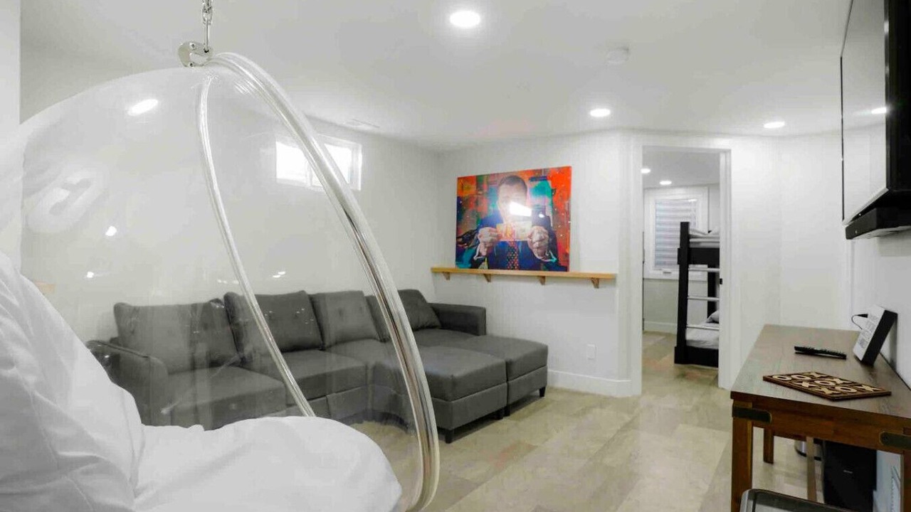 Photo of Livingroom in Aurora