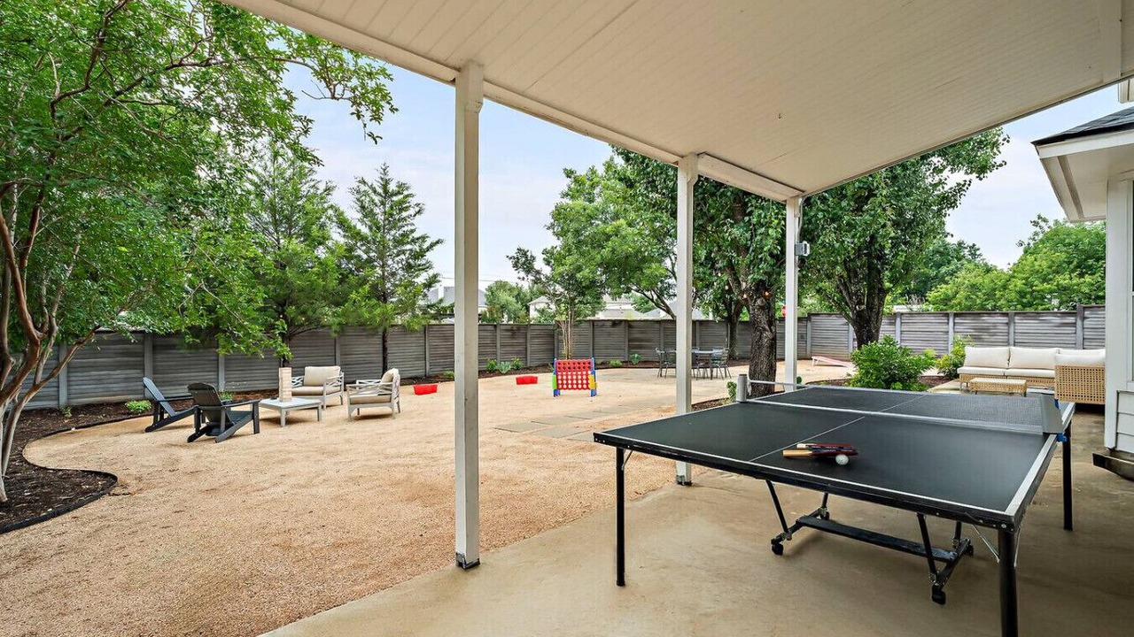Photo of Patio Balcony in Cat Hollow