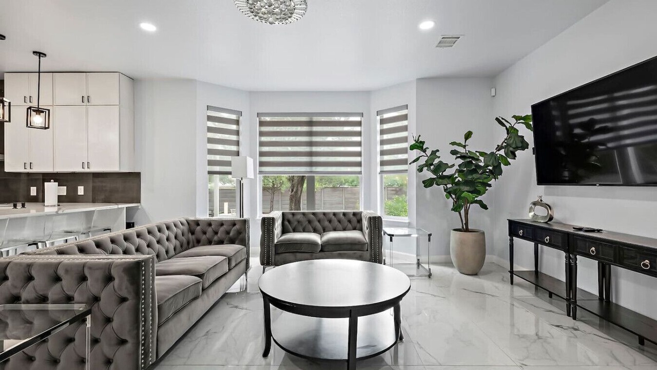 Photo of Livingroom in Cat Hollow