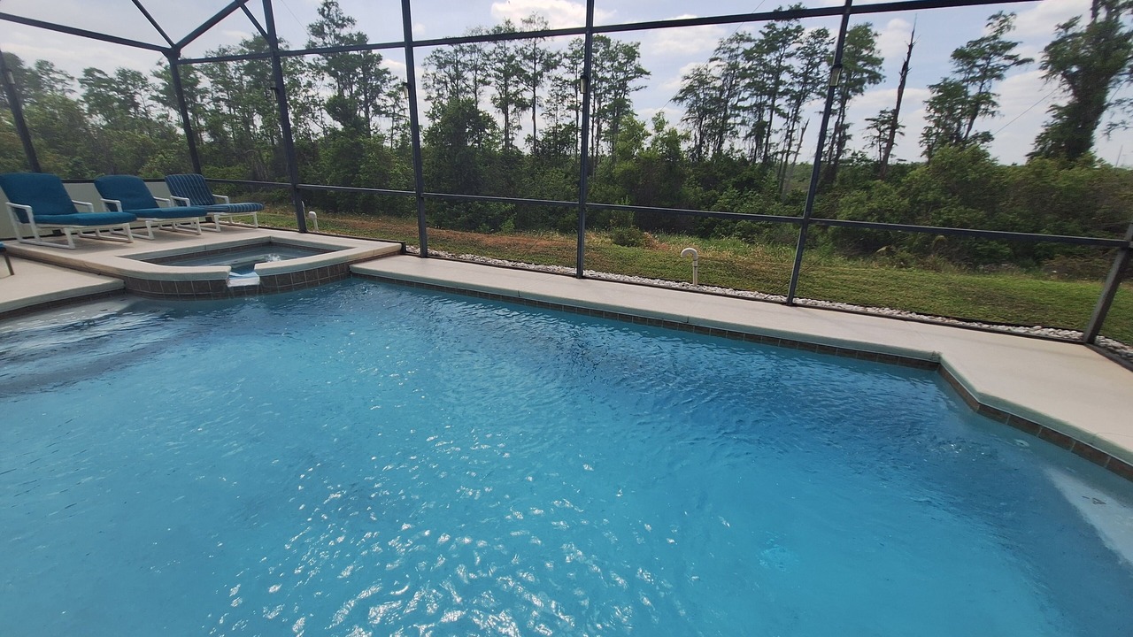Photo of Outdoor in Orange Tree