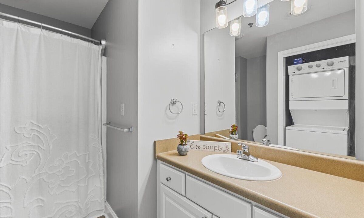 Photo of Bathroom in Bluff City