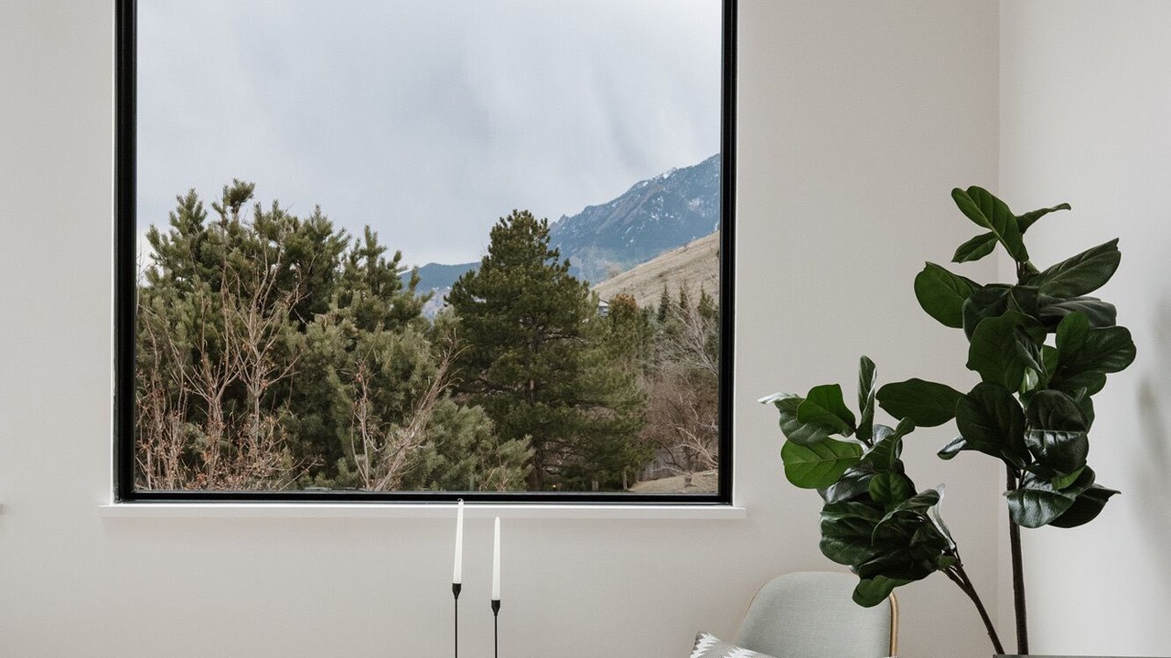 Photo of Bedroom in Wonderland Hills