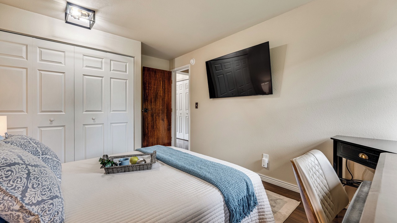 Photo of Bedroom in Glenwood Grove - North Iris