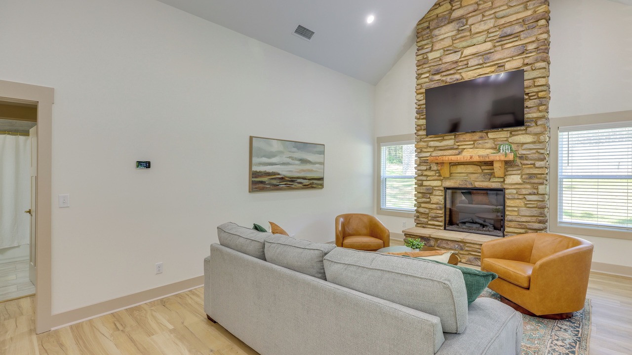 Photo of Livingroom in Millbrook