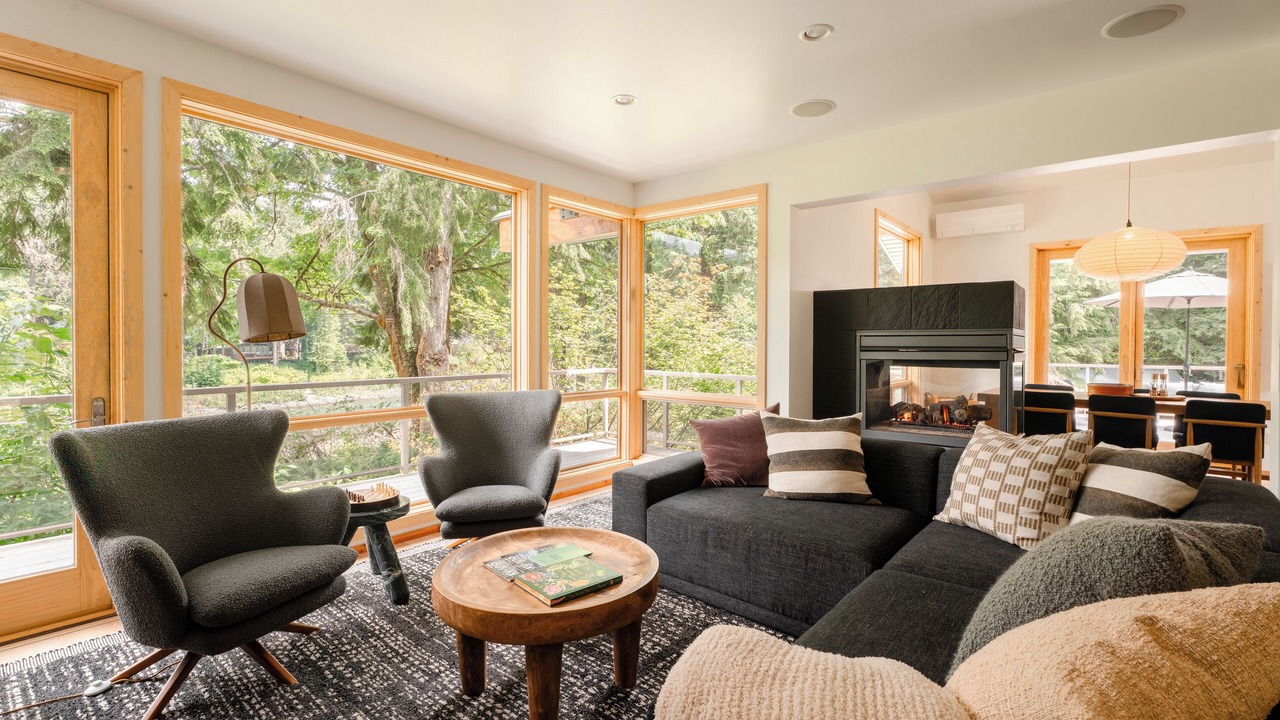Photo of Livingroom in Gold Bar