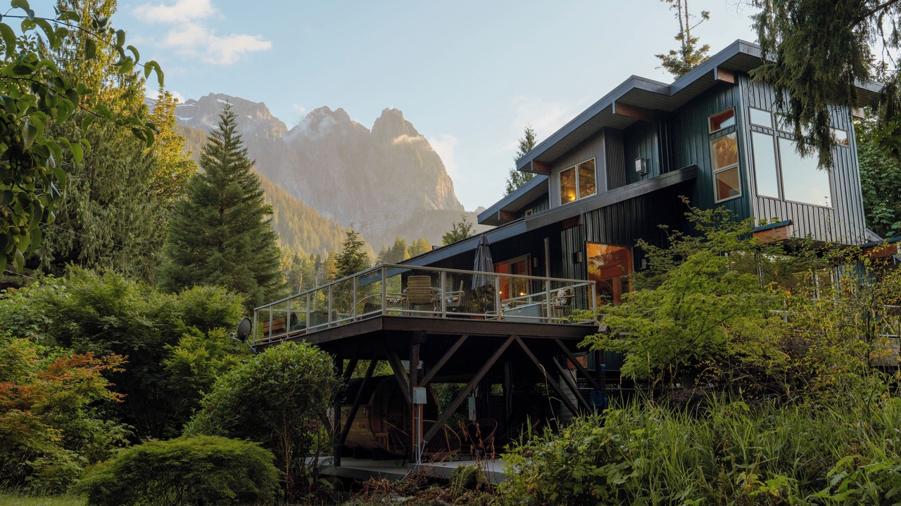 Photo of Outdoor in Gold Bar