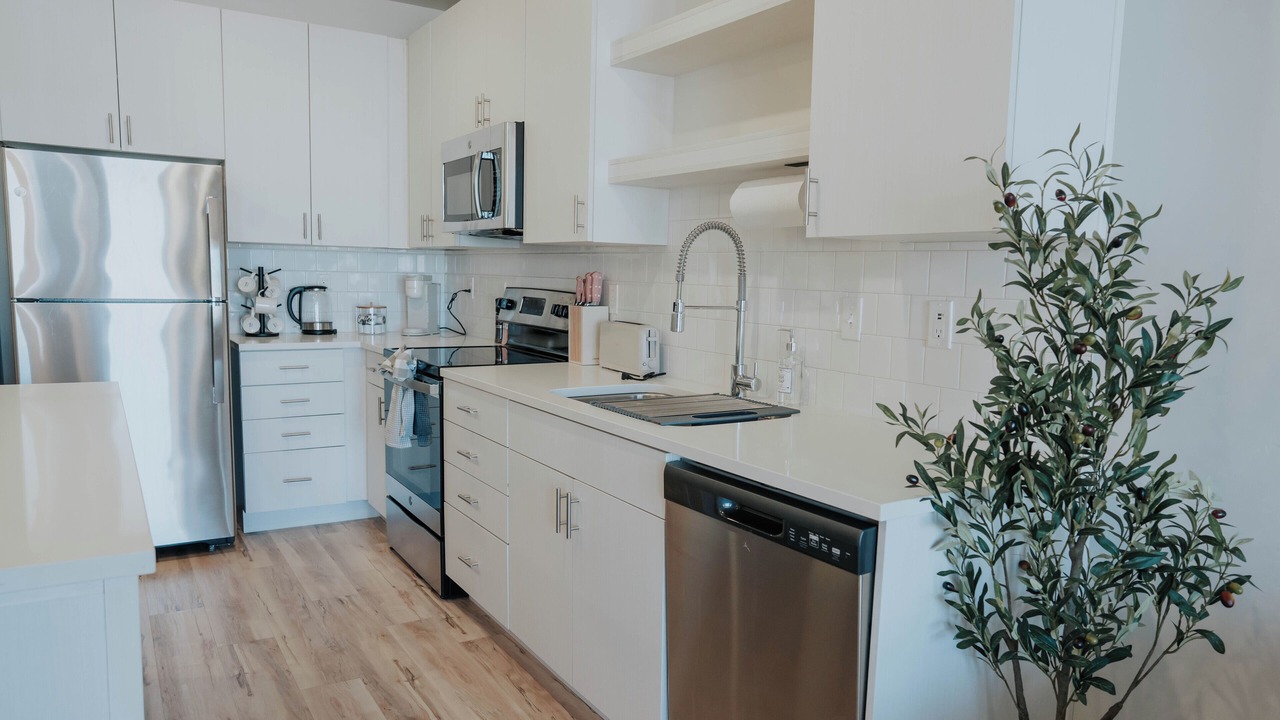 Photo of Kitchen in People's Freeway