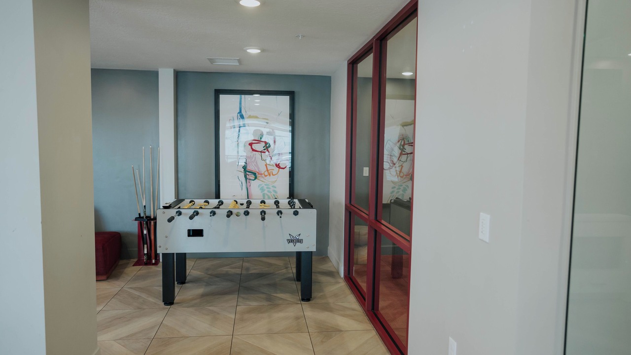 Photo of Bedroom in People's Freeway