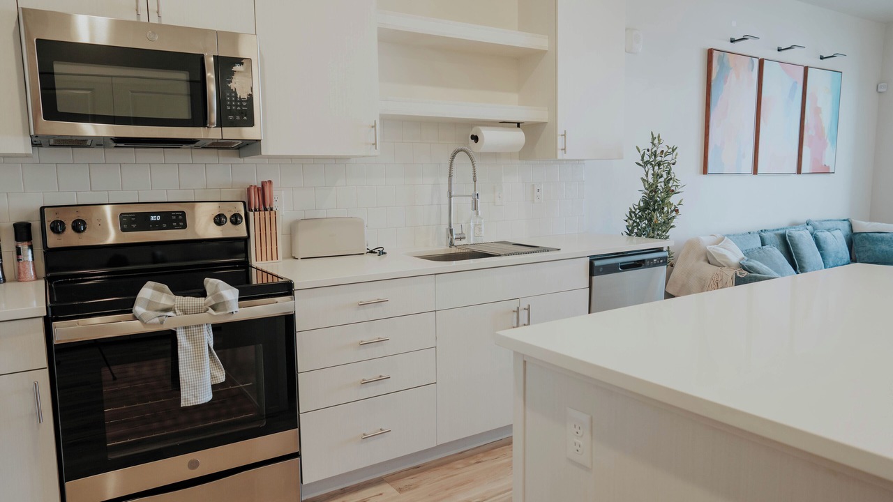 Photo of Kitchen in People's Freeway