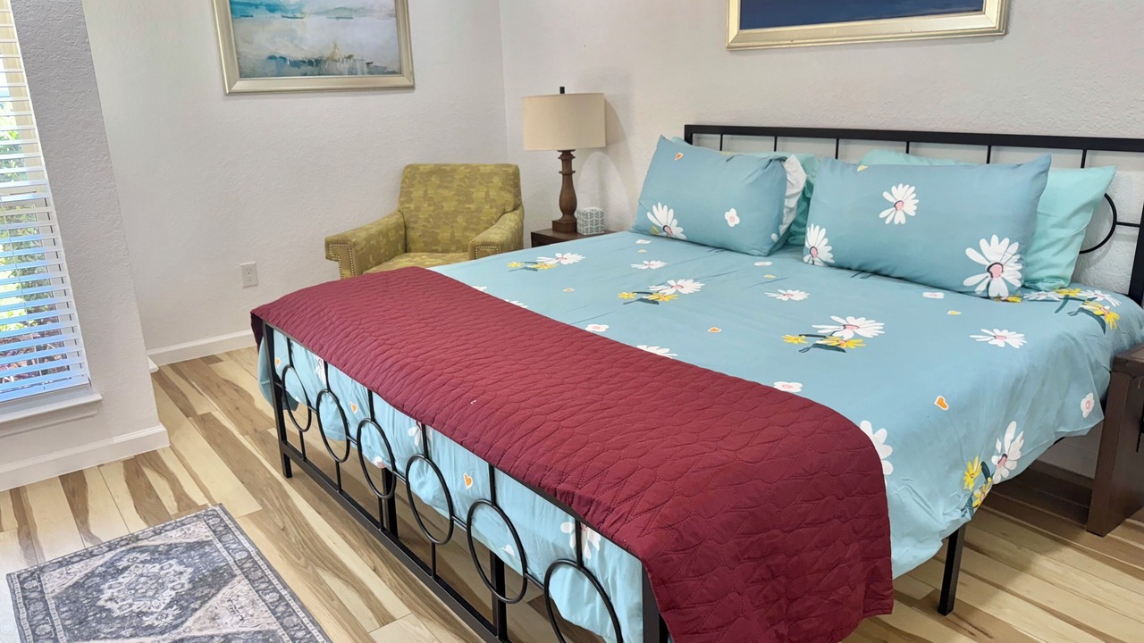 Photo of Bedroom in West Arlington
