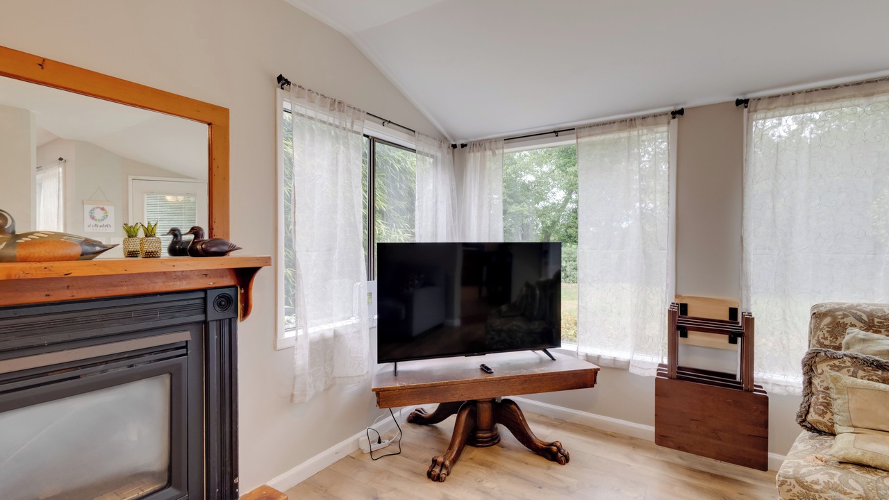 Photo of Livingroom in Warrenton