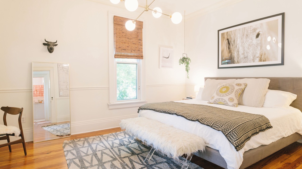 Photo of Bedroom in Five Points